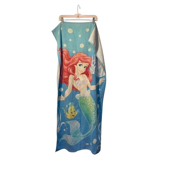 Disney Vintage The Little Mermaid Beach Towel 53x28 - Picture 3 of 4